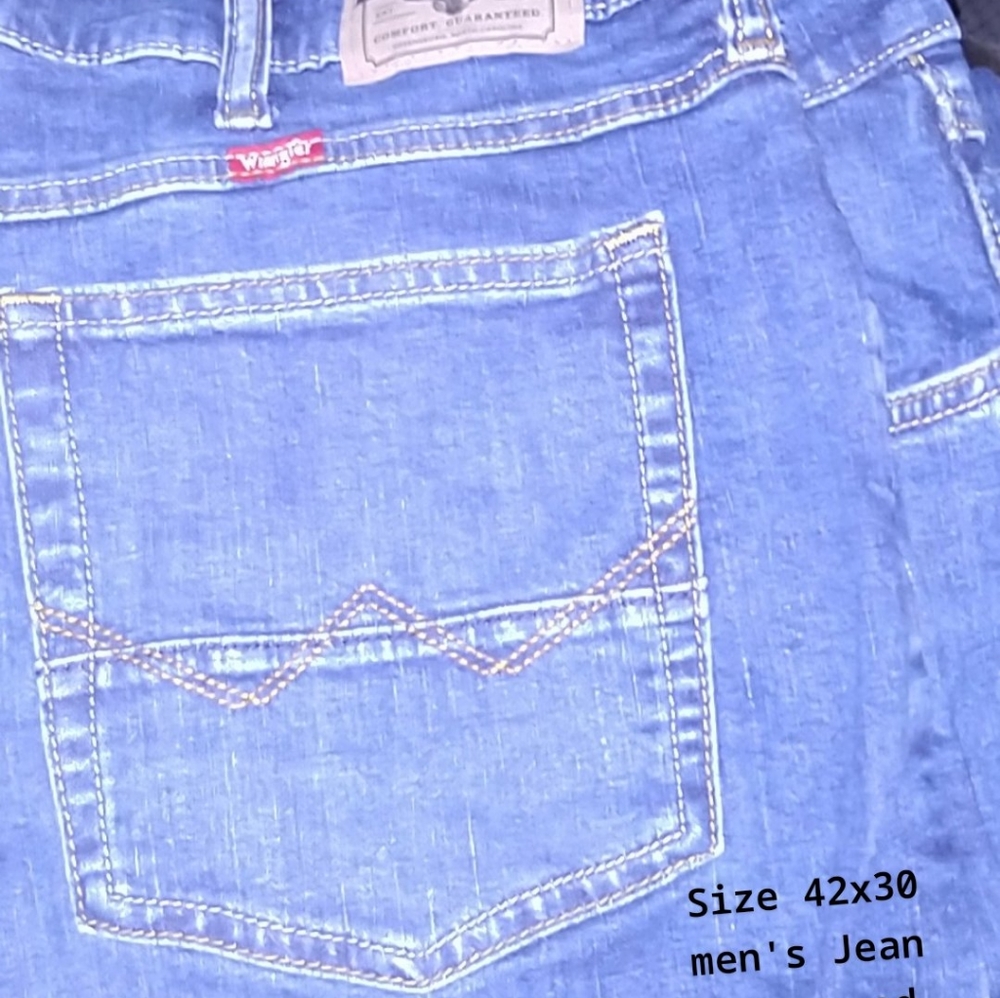 Men's slim straight Wrangler jeans